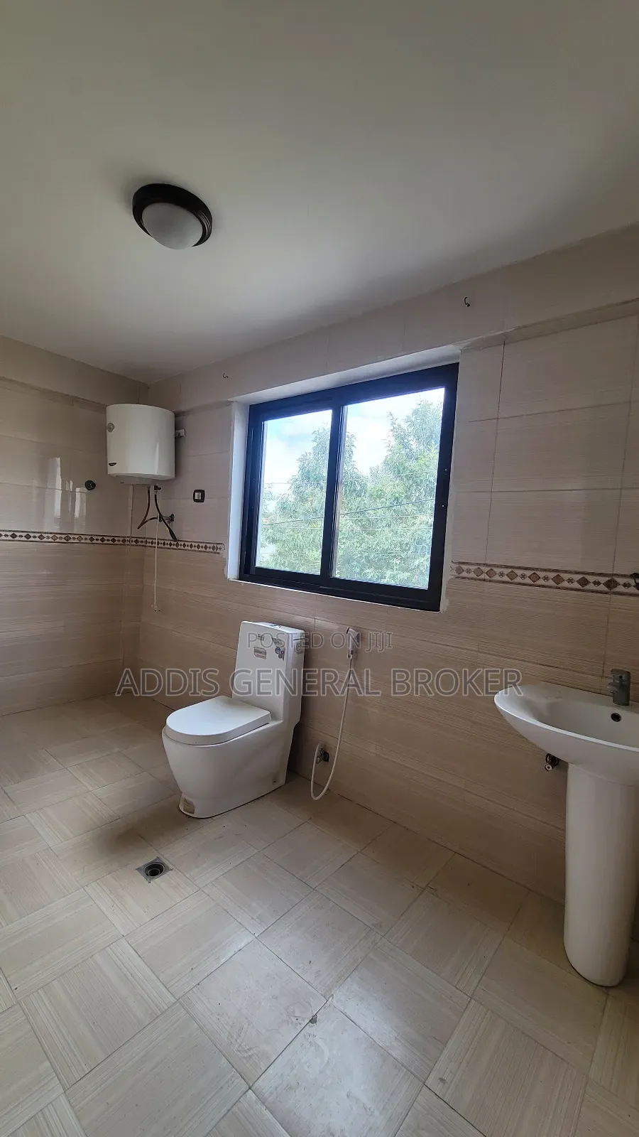 6bdrm House in Bulbula, Bole for sale