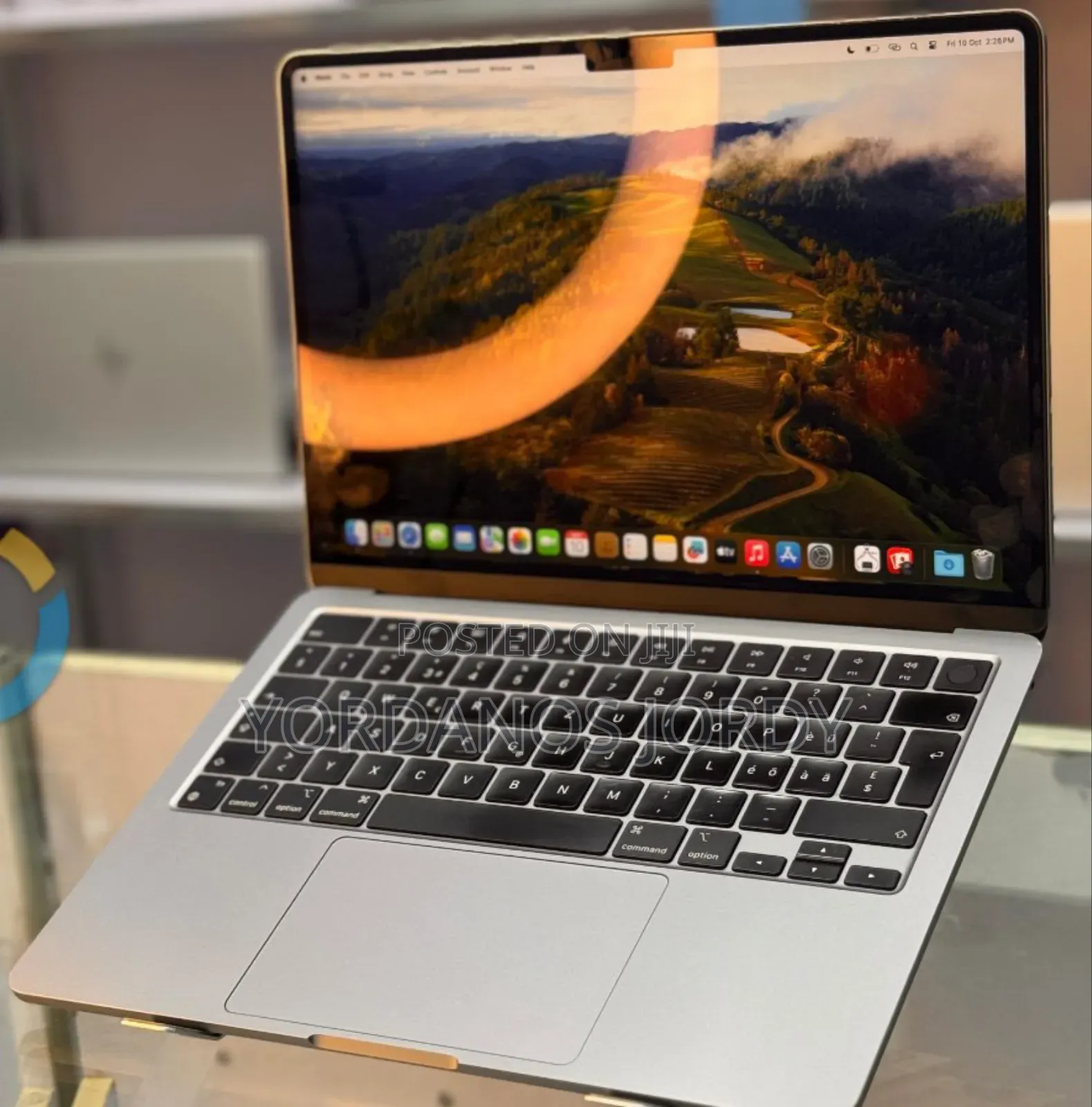 New Laptop Apple MacBook Air 2022 M2 8GB Apple M2 SSD 256GB