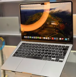 New Laptop Apple MacBook Air 2022 M2 8GB Apple M2 SSD 256GB