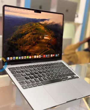 New Laptop Apple MacBook Air 2022 M2 8GB Apple M2 SSD 256GB