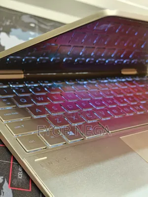 Laptop HP Envy X360 8GB Intel Core I7 SSD 1T