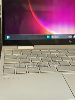New Laptop HP Envy X360 8GB Intel Core I7 SSD 1T