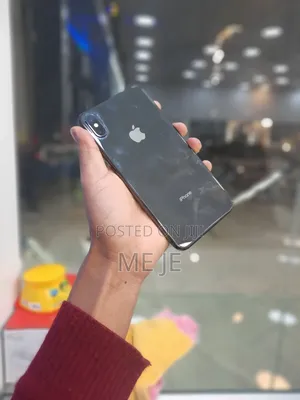 Photo - Apple iPhone XS Max 64 GB