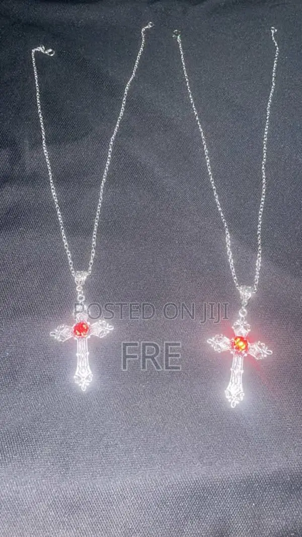 Braand New Neckless for Cheap