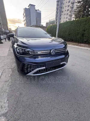 Volkswagen ID.6 2023 Blue