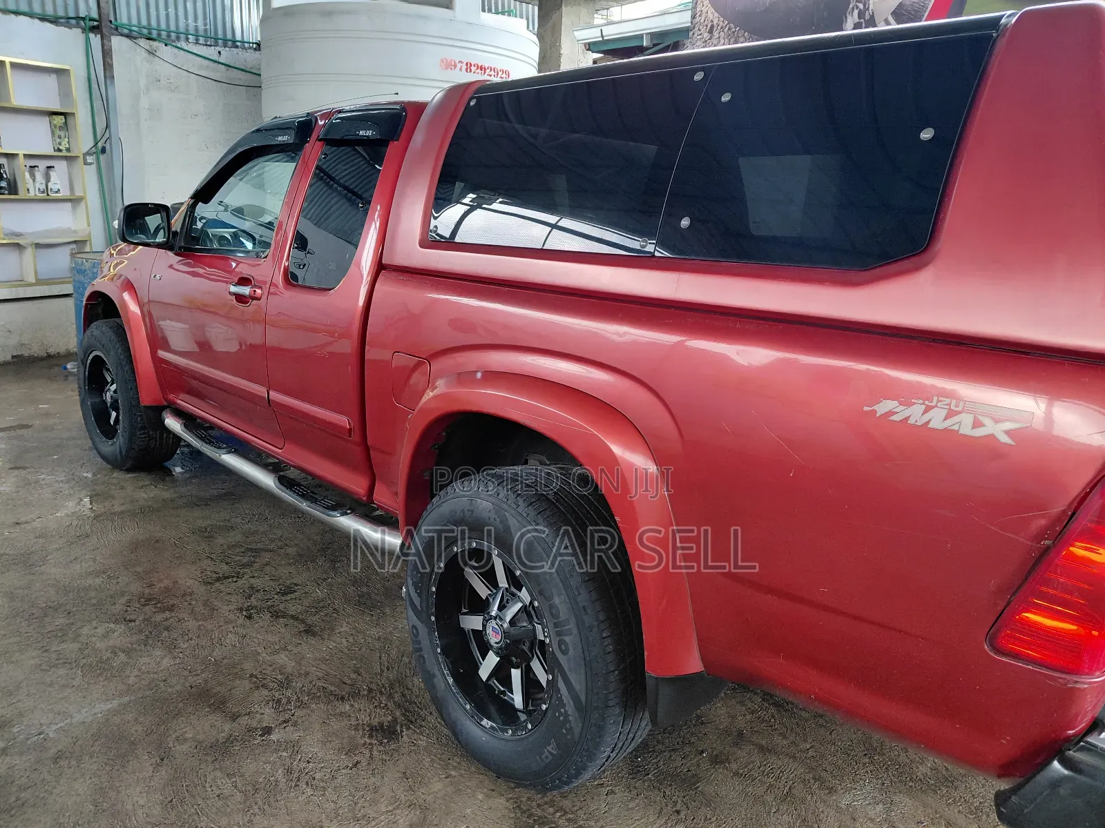 Isuzu D-MAX 2008 Red