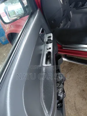 Isuzu D-MAX 2008 Red