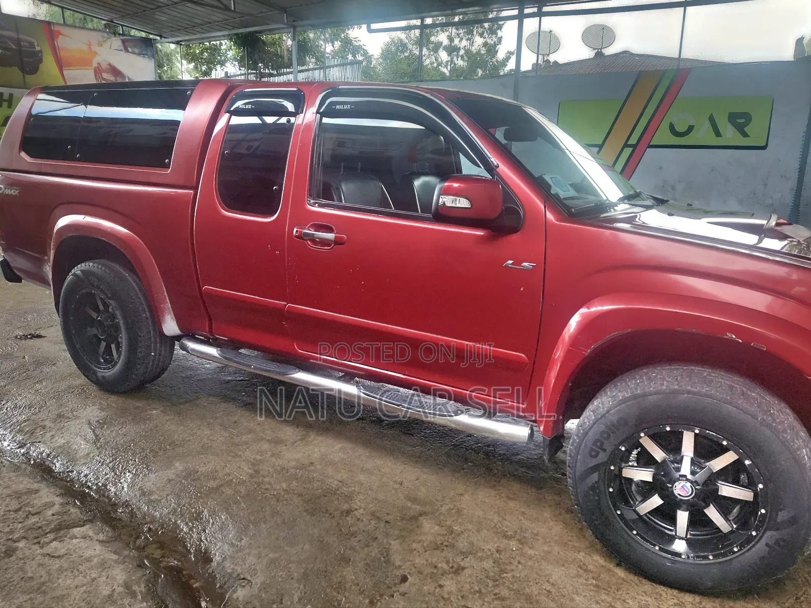 Isuzu D-MAX 2008 Red