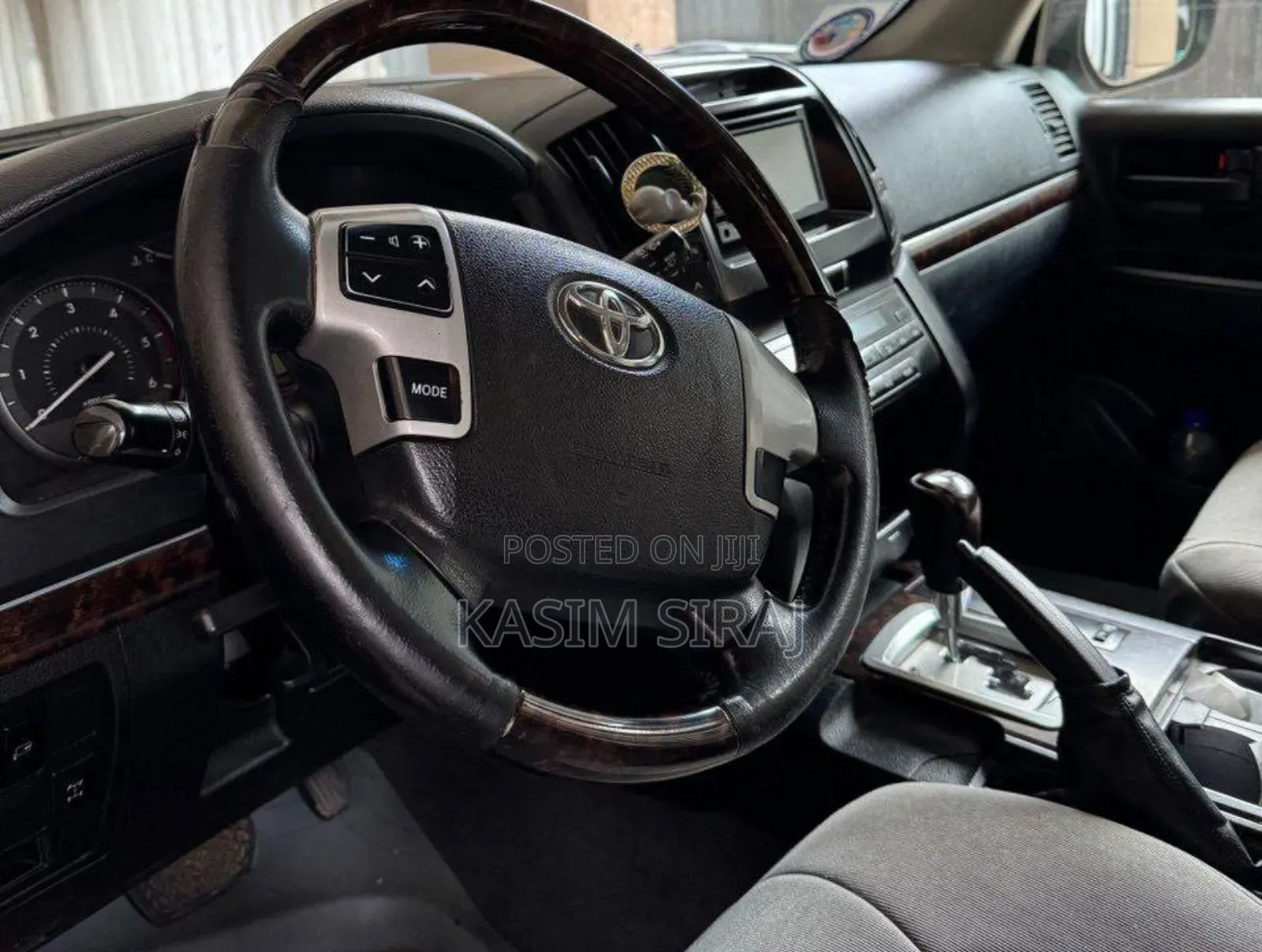 Toyota Land Cruiser 4.5 V8 GX-R 2013 Silver