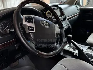 Toyota Land Cruiser 4.5 V8 GX-R 2013 Silver