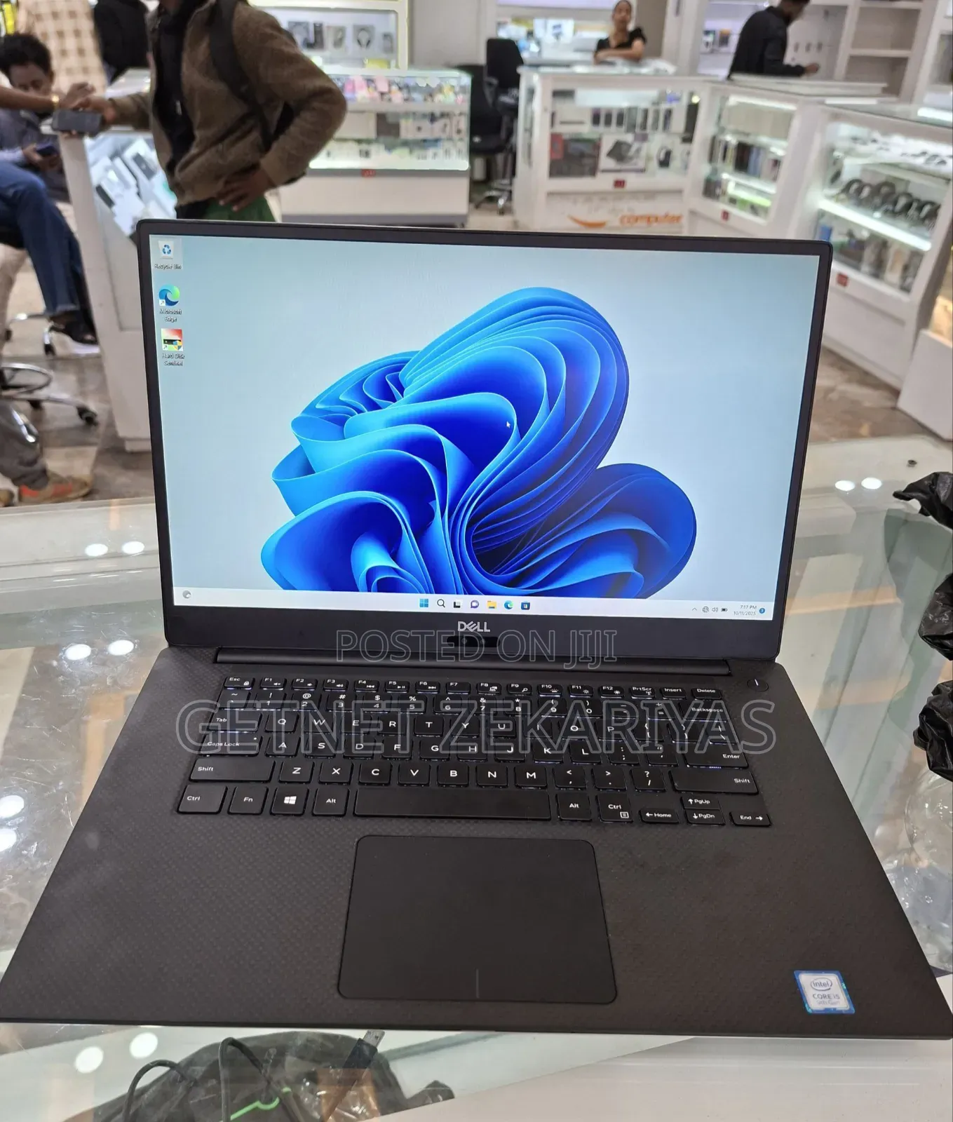 New Laptop Dell Precision 5540 16GB Intel Core I5 SSD 256GB