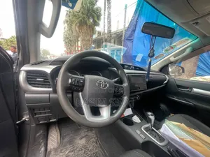 Toyota Hilux Revo Double Cab Deisel 2.4 AWD 2019 Gray