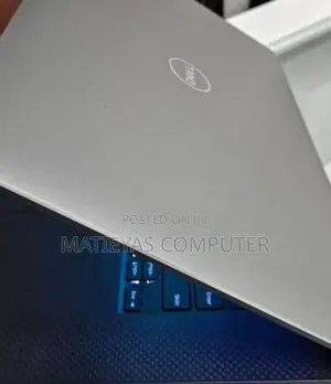 New Laptop Dell Precision 5540 16GB Intel Core I5 SSD 256GB