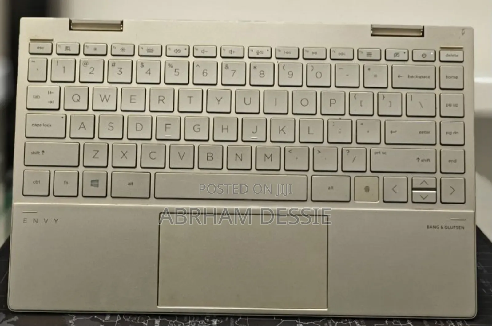 New Laptop HP Envy X360 8GB Intel Core I7 SSD 1T