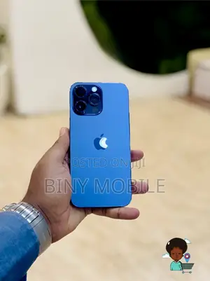 Photo - Apple iPhone 14 Pro Max 256 GB Purple