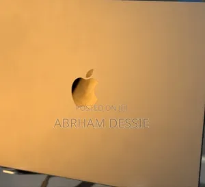 New Laptop Apple MacBook Air 2022 M2 8GB Apple M2 SSD 256GB