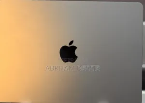 New Laptop Apple MacBook Air 2022 M2 8GB Apple M2 SSD 256GB