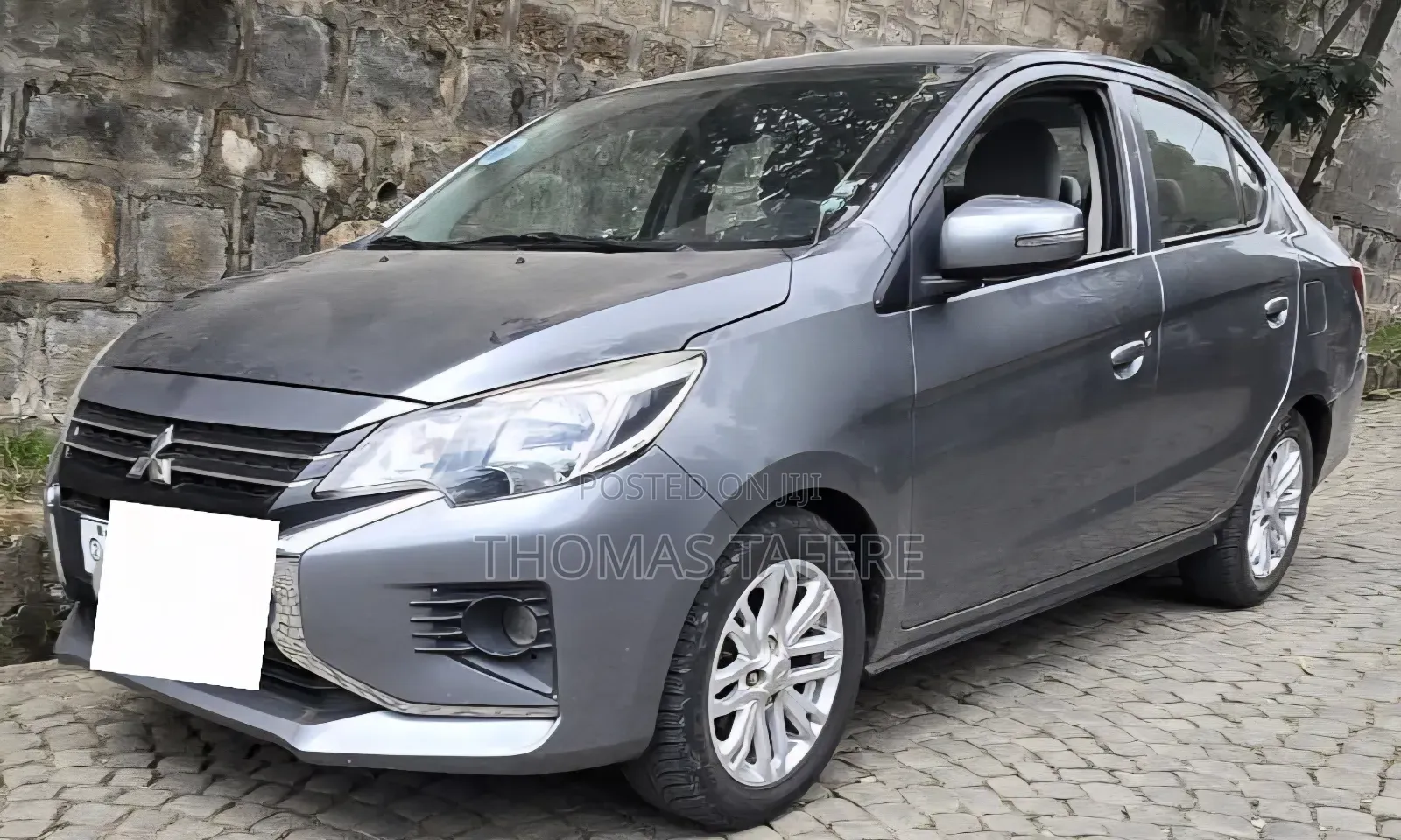 Mitsubishi Attrage 2021 Silver