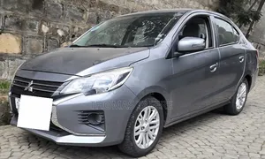 Mitsubishi Attrage 2021 Silver