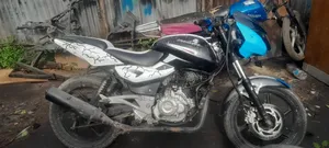 Photo - Bajaj Pulsar 180 2020 White