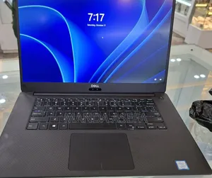 Photo - New Laptop Dell Precision 5540 16GB Intel Core I5 SSD 256GB