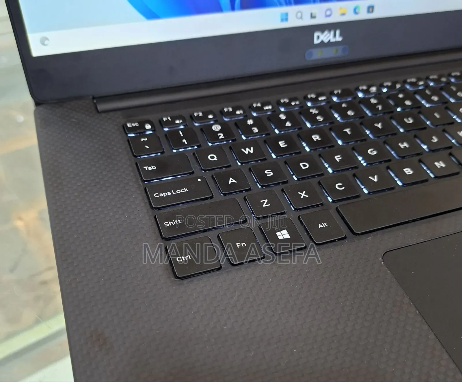 New Laptop Dell Precision 5540 16GB Intel Core I5 SSD 256GB