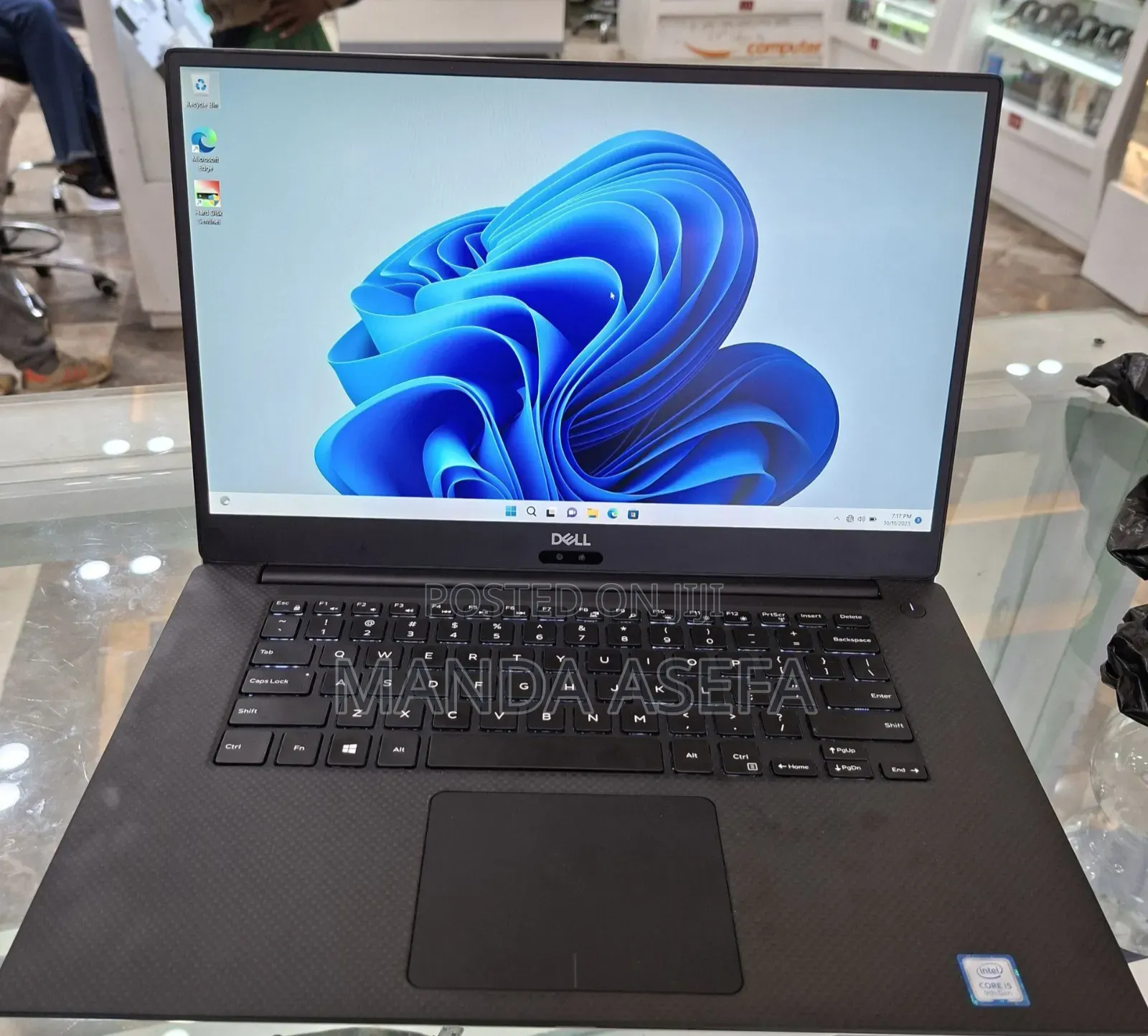 New Laptop Dell Precision 5540 16GB Intel Core I5 SSD 256GB