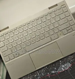 New Laptop HP Envy X360 8GB Intel Core I7 SSD 1T