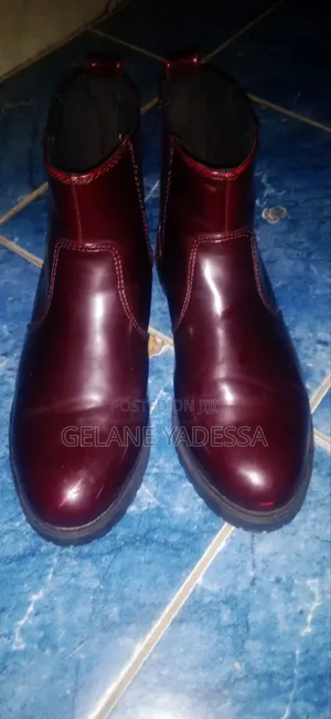 Photo - Chelsea Boot