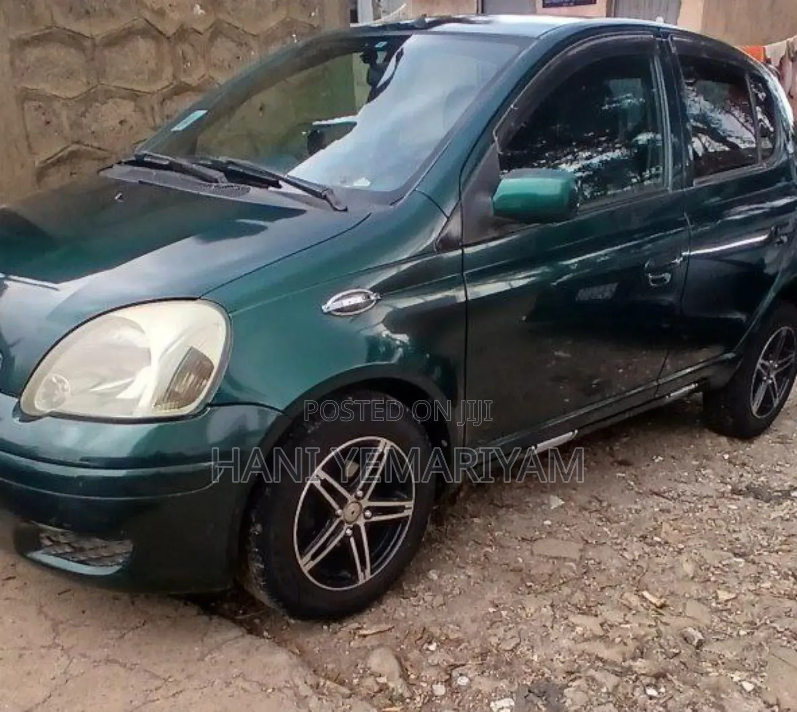 Toyota Vitz 2002 Green