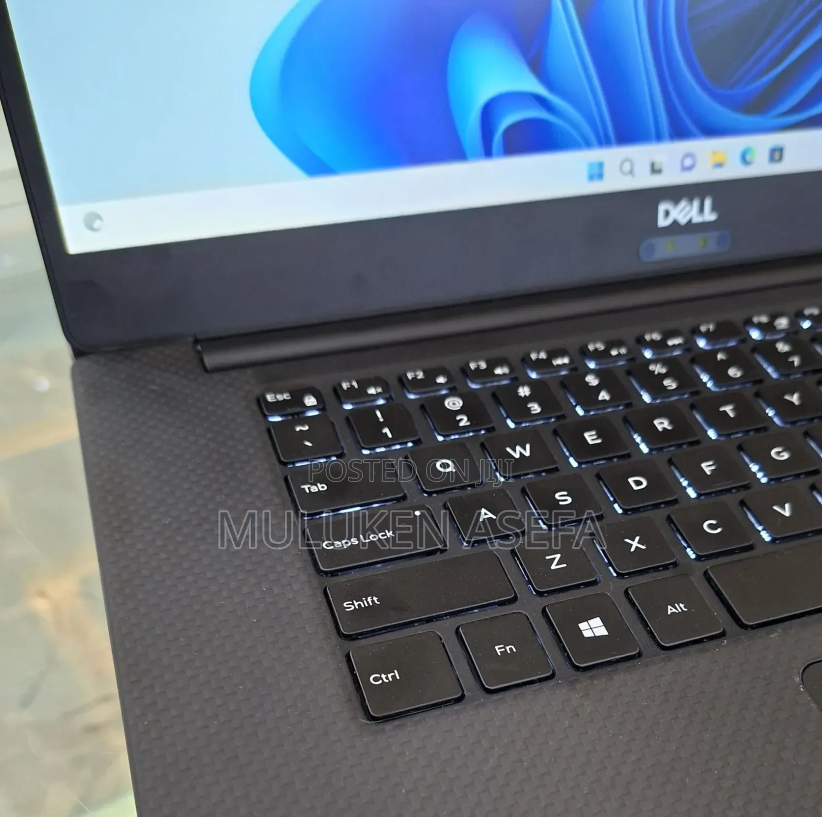 New Laptop Dell Precision 5540 16GB Intel Core I5 SSD 256GB