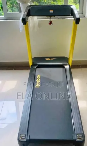 Photo - Fr 30z Treadmill (የቤት ውስጥ መሮጥ ስፖርት ይሠራል))
