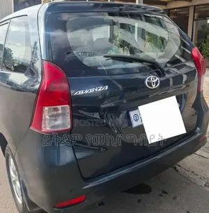 Toyota Avanza 2013 Black
