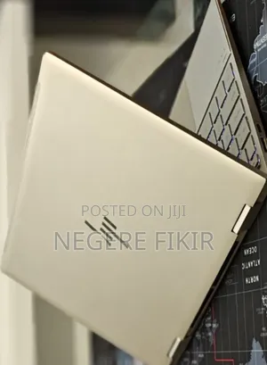 New Laptop HP Envy X360 8GB Intel Core I7 SSD 1T