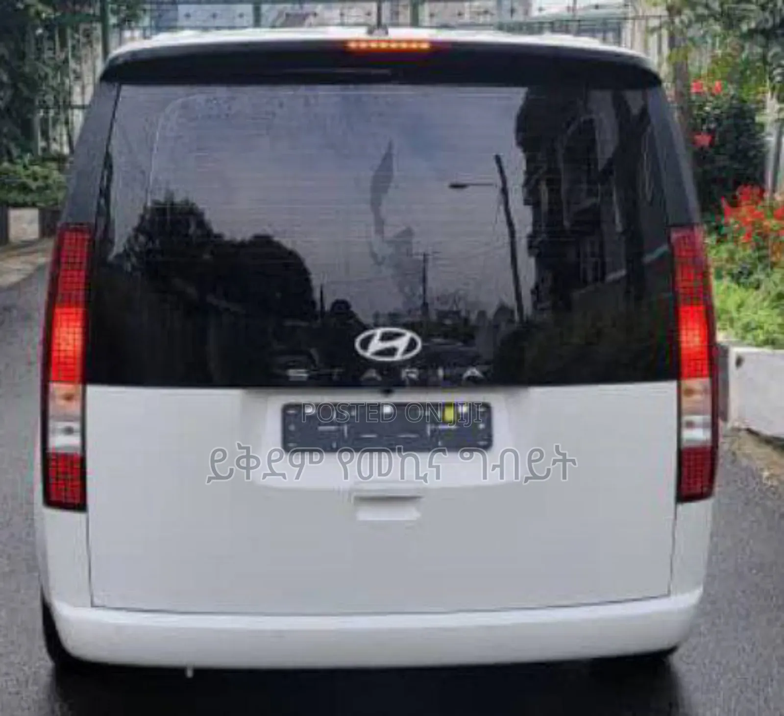 New Hyundai Staria 2025 White