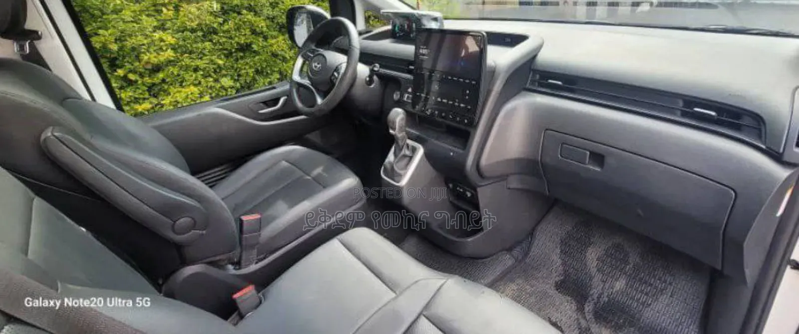 New Hyundai Staria 2025 White