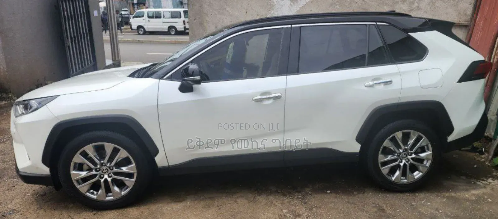 Toyota RAV4 2020 White