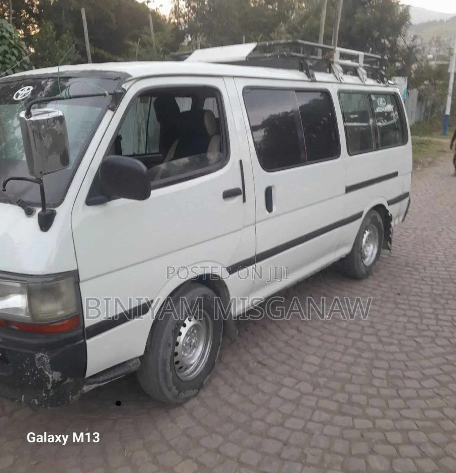 Toyota HiAce 2004 White