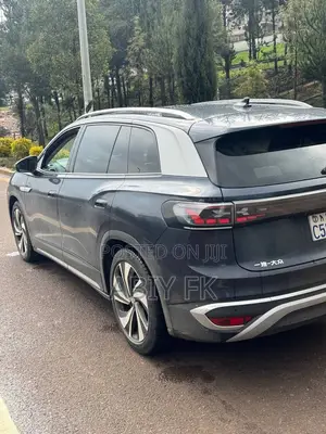 Volkswagen ID.6 2022 Black