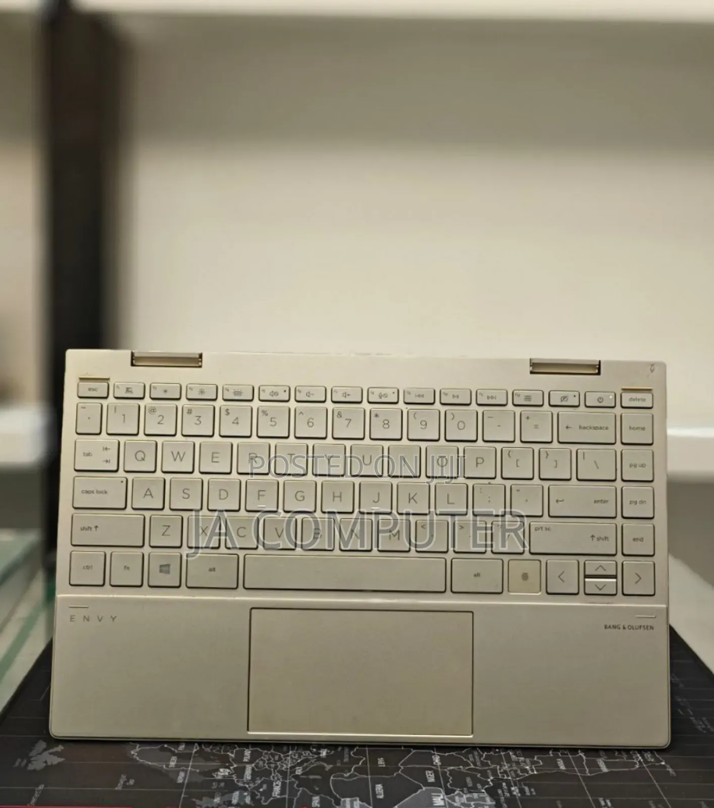 New Laptop HP Envy X360 8GB Intel Core I7 SSD 1T