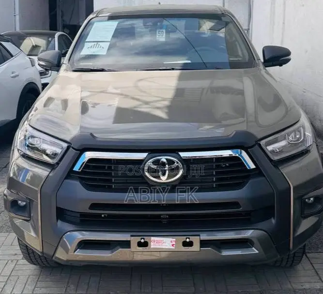 New Toyota Hilux 2025