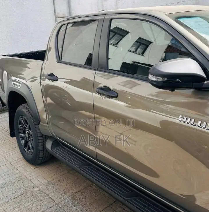 New Toyota Hilux 2025