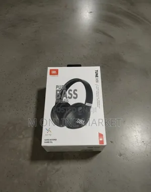 Photo - JBL 900 Level Up: Get in the Zone.