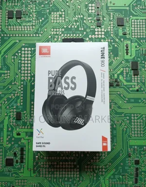 Photo - JBL 900 Level Up: Hours of Audio Bliss