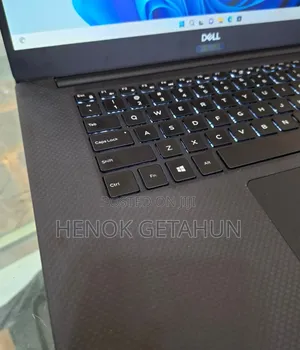 New Laptop Dell Precision 5540 16GB Intel Core I5 SSD 256GB