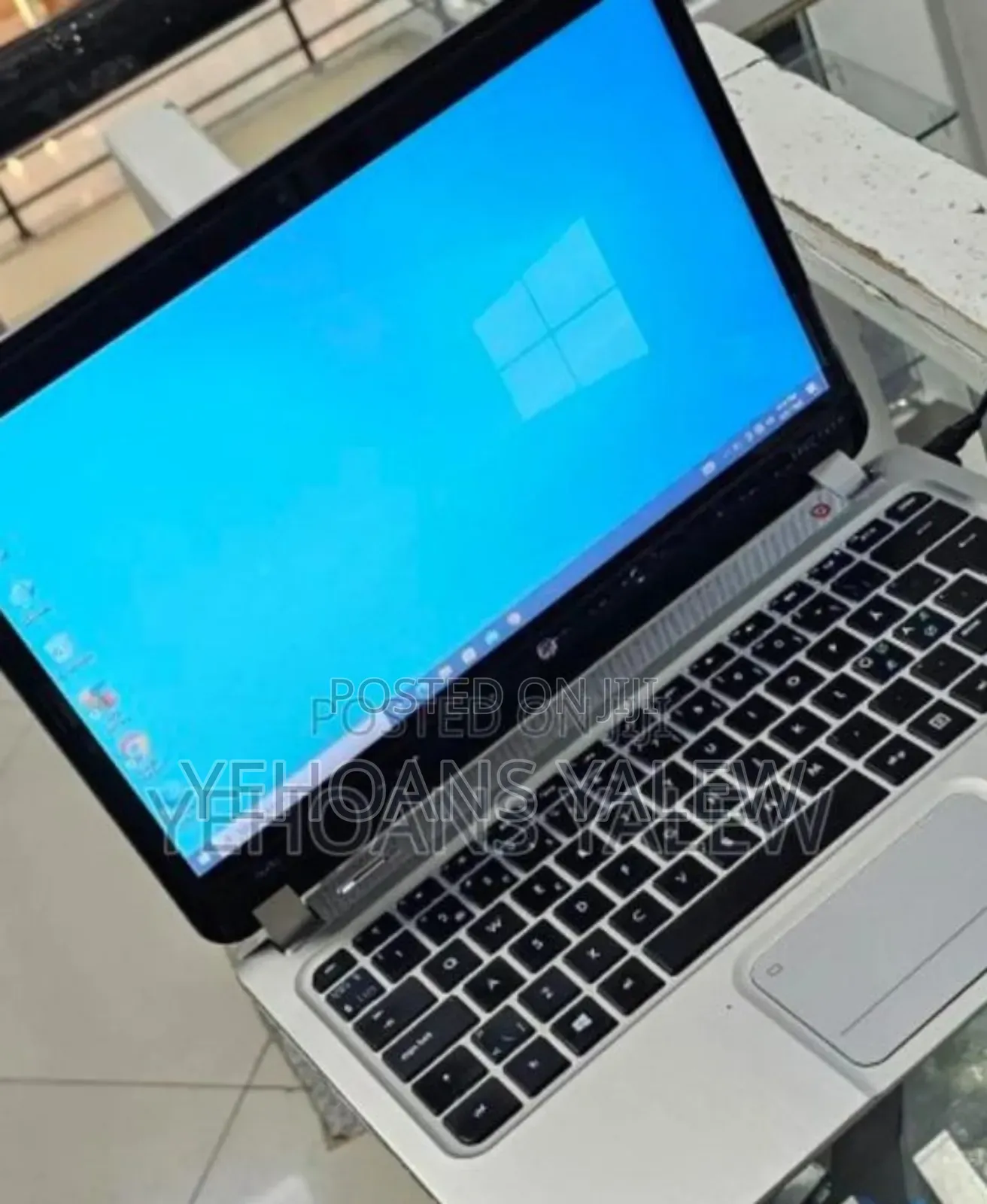 New Laptop HP Spectre 13 4GB Intel Core i5 SSD 128GB