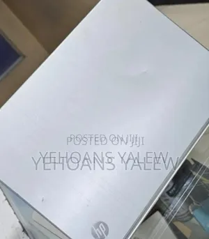 New Laptop HP Spectre 13 4GB Intel Core i5 SSD 128GB