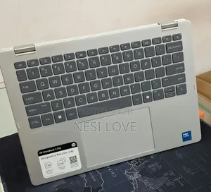 New Laptop HP OmniBook 5 Flip 16GB Intel Core I7 SSD 512GB