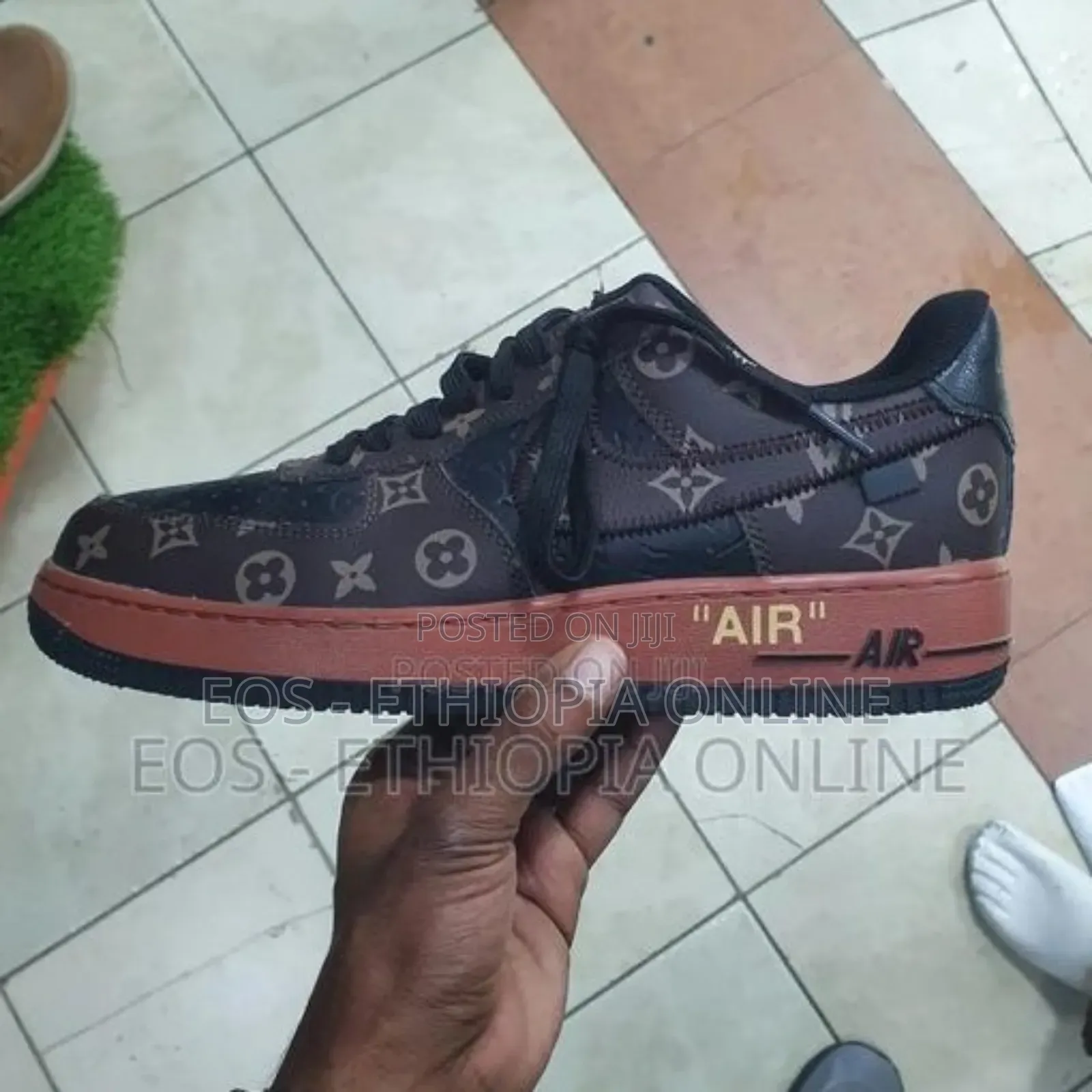 Nike Airforce 1 Louis Vuitton Sneaker (On Hand)