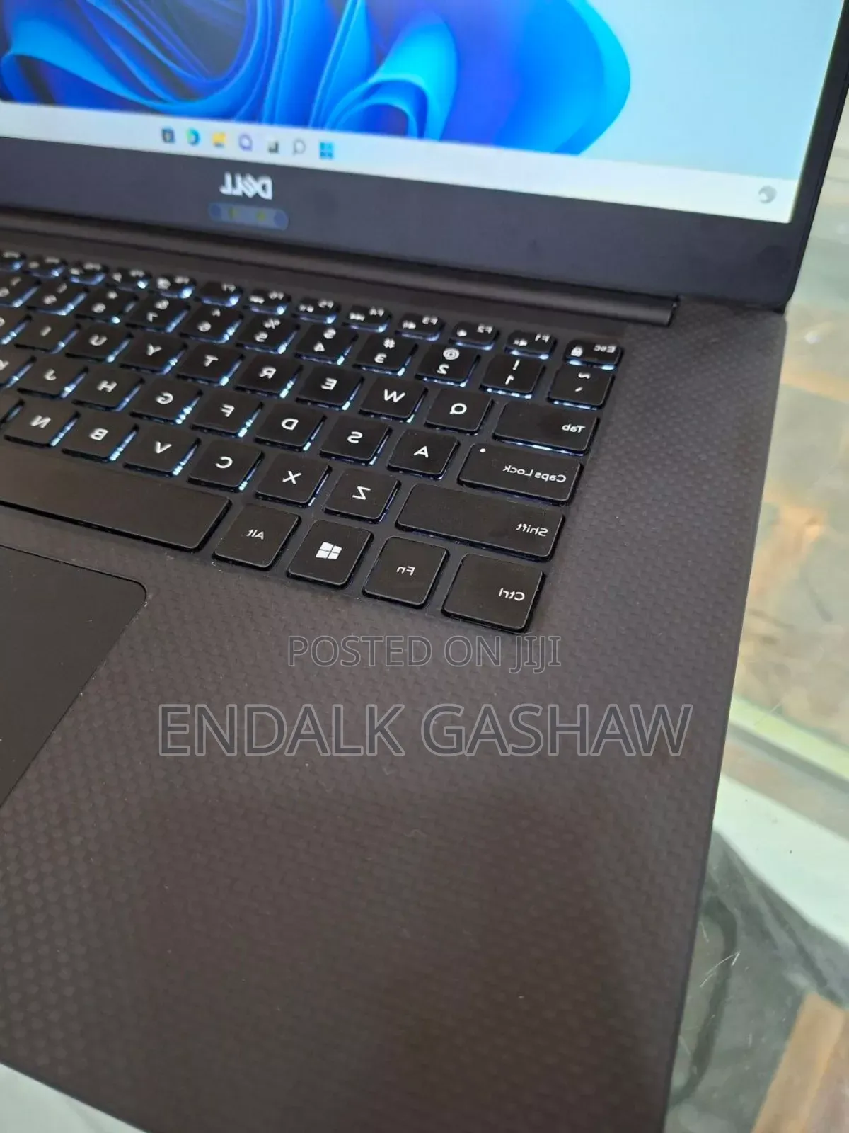 New Laptop Dell XPS 15 16GB Intel Core I5 SSD 256GB